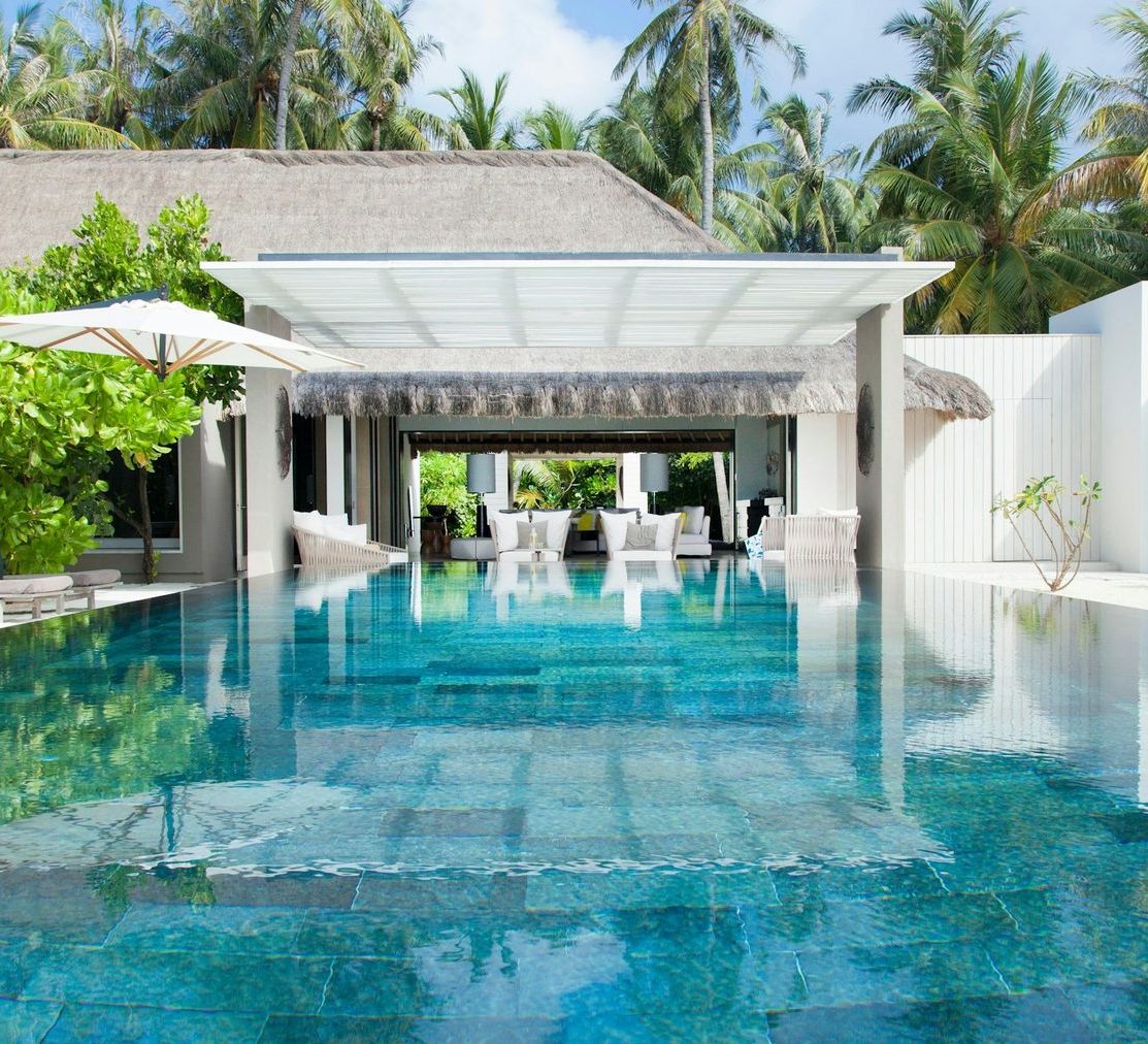 Island Villa с бассейном