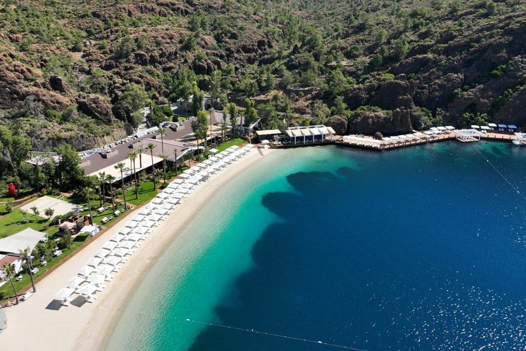 D Maris Bay