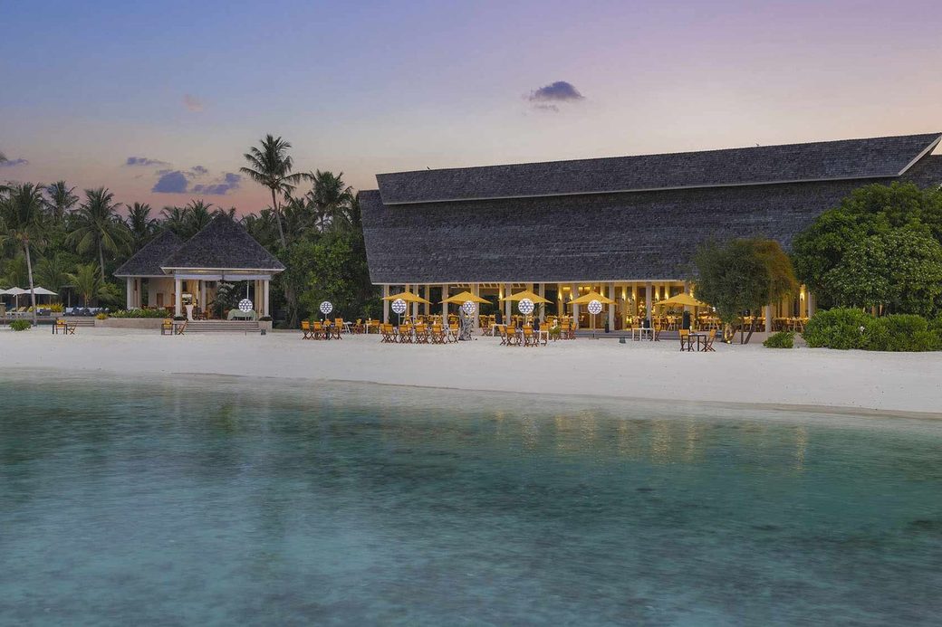 Emerald Faarufushi Resort & Spa