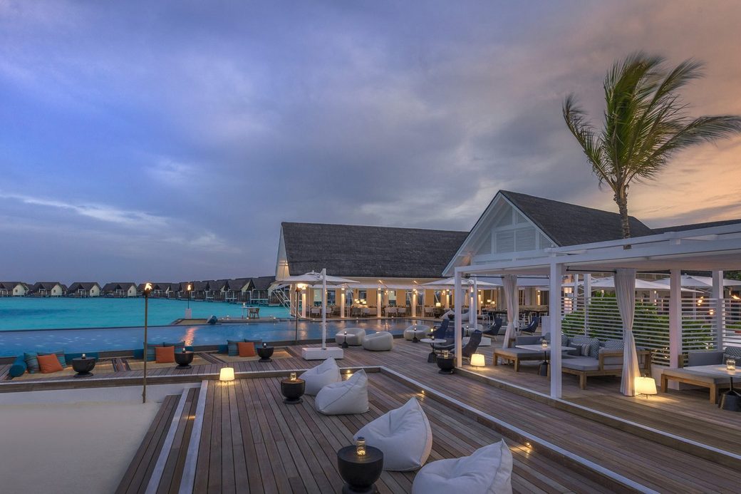 Four Seasons Landaa Giraavaru