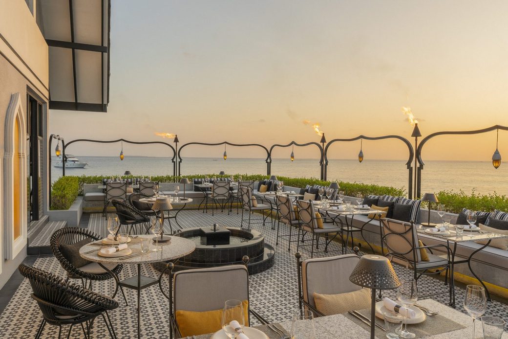 Four Seasons Landaa Giraavaru