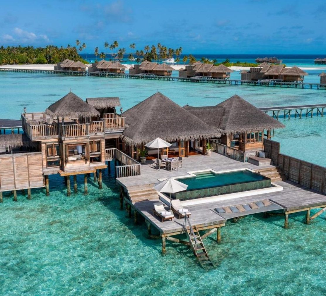 Villa Suite с бассейном на воде