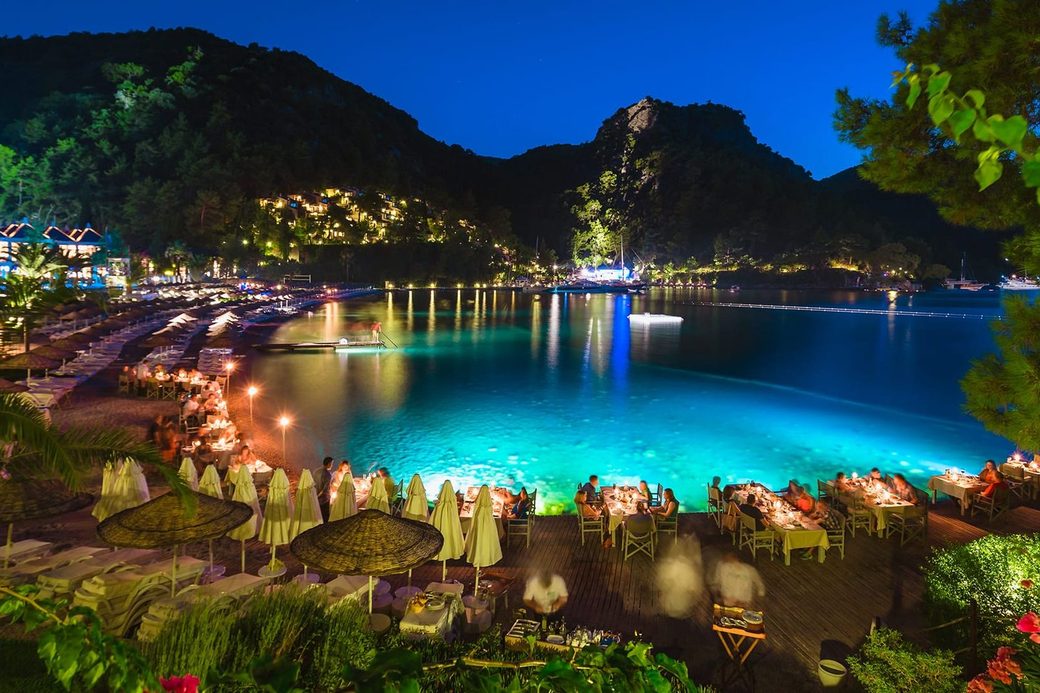 Hillside Beach Club