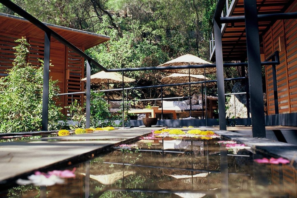 Hillside Beach Club
