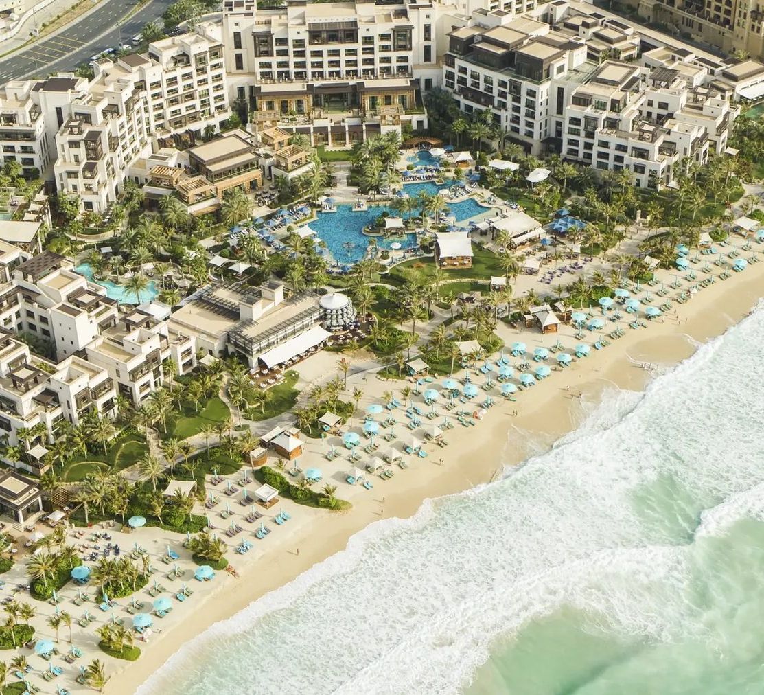 Madinat Jumeirah и пляж с воздуха