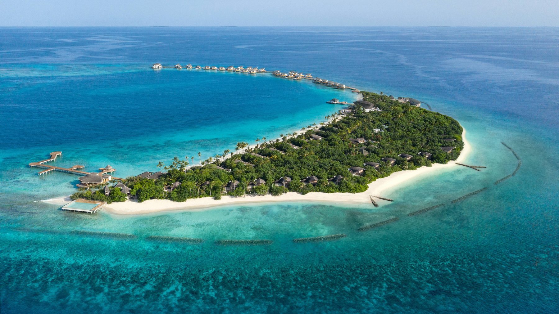 Остров Вагару с воздуха: JW Marriott Maldives Resort & Spa, атолл Шавияни