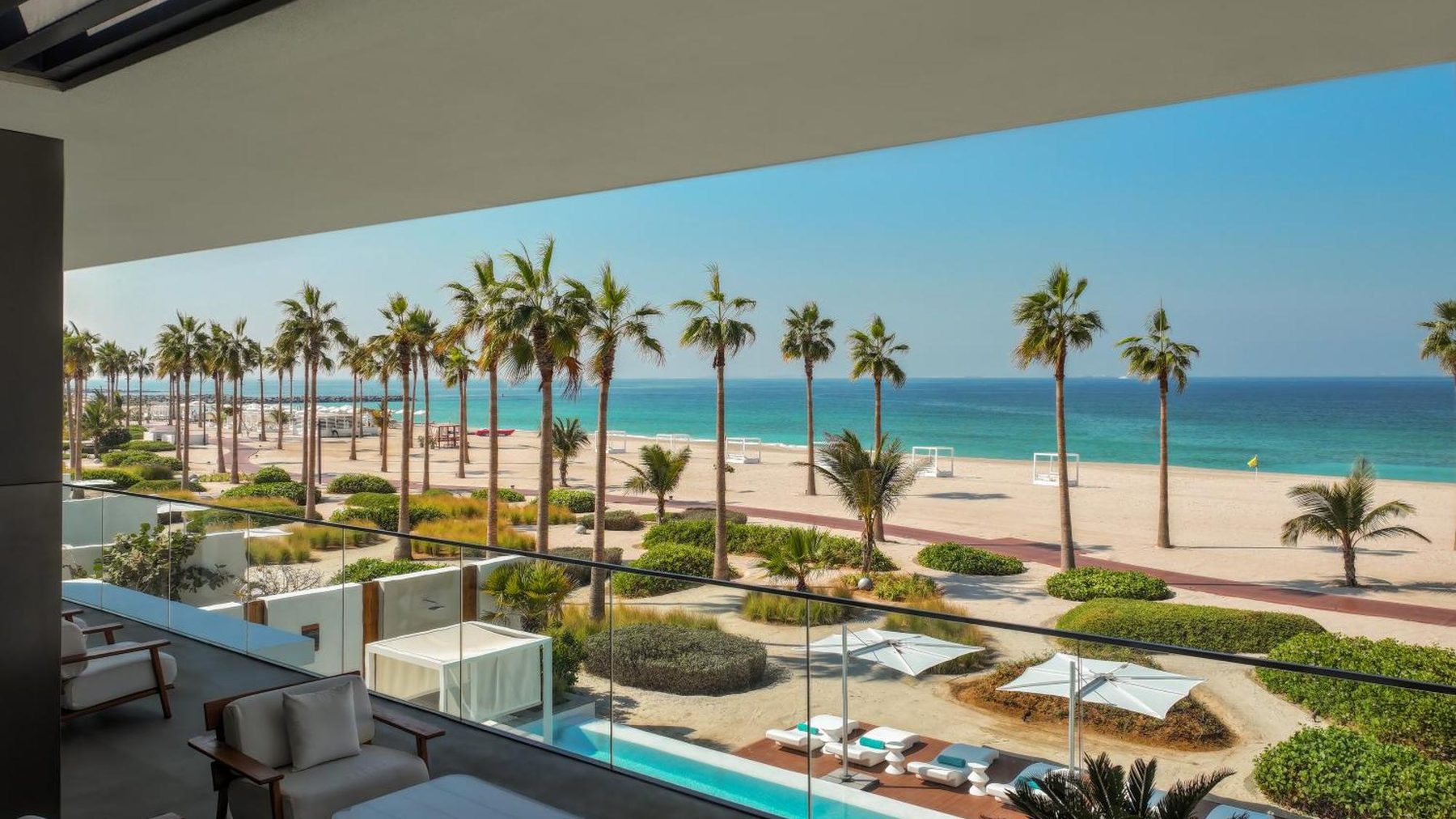 Виллы и сьюты с бассейном в Дубае