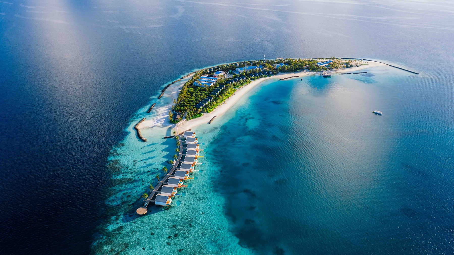 Oaga Art Resort с высоты, Северный Мале
