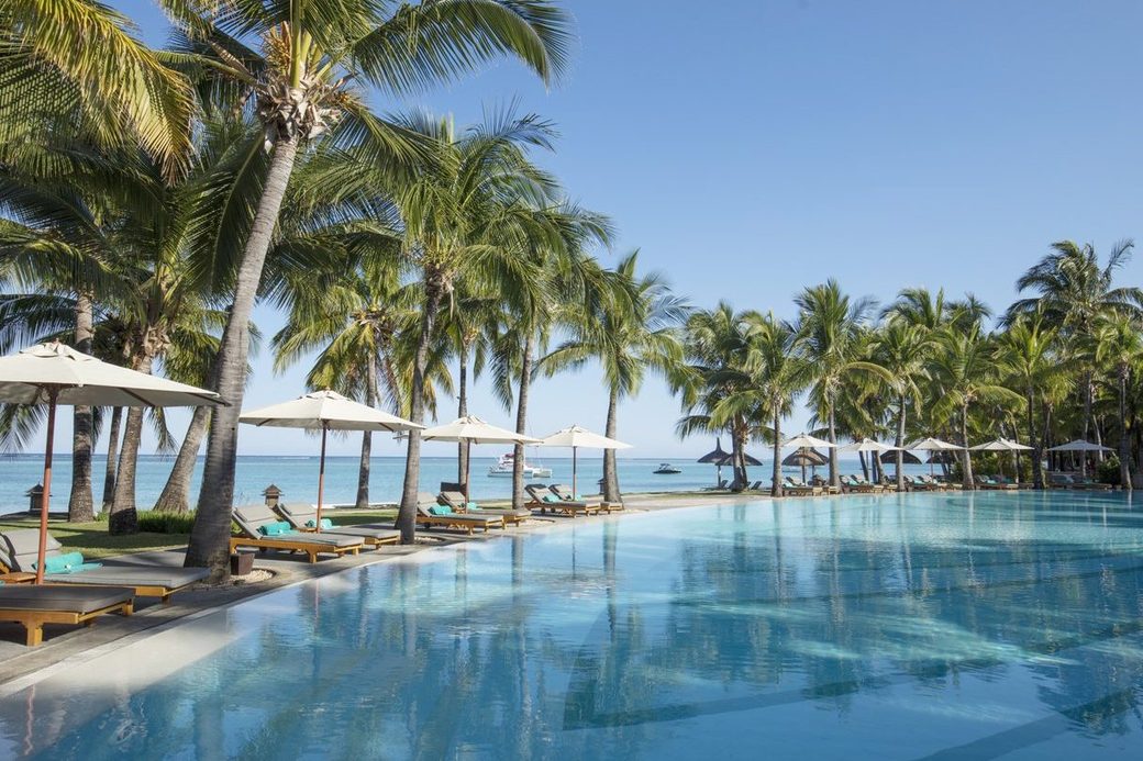 Paradis Beachcomber Golf Resort & Spa