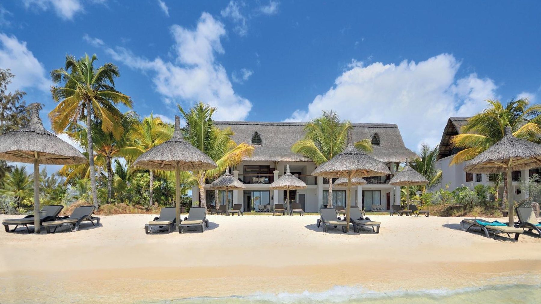 Paradis Beachcomber Golf Resort & Spa