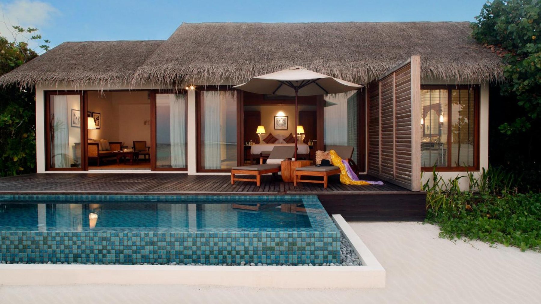 Пляжная вилла с бассейном в The Residence Maldives at Falhumaafushi, атолл Гаафу Алифу