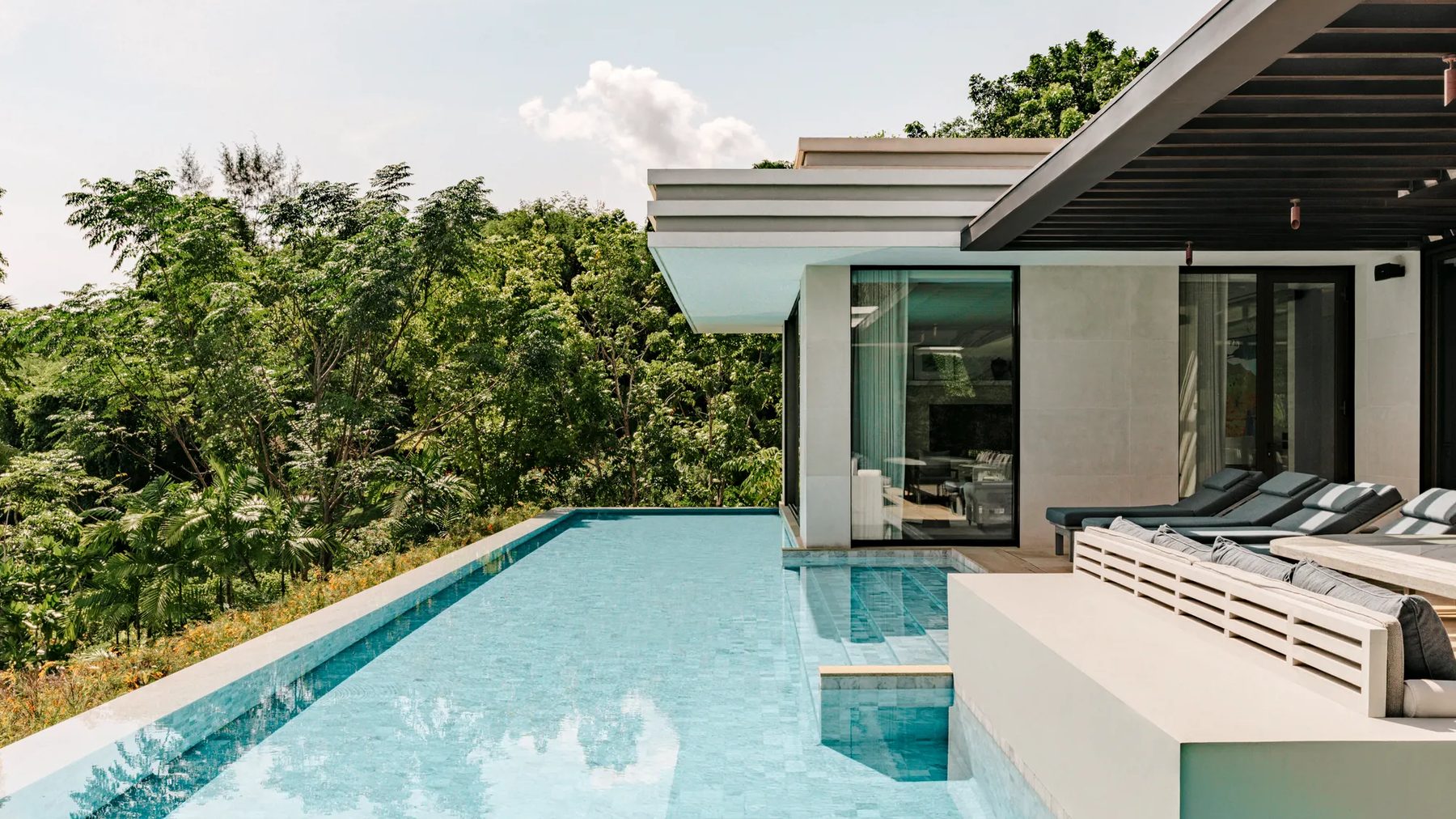 Rosewood Phuket — вилла с бассейном у Изумрудной бухты