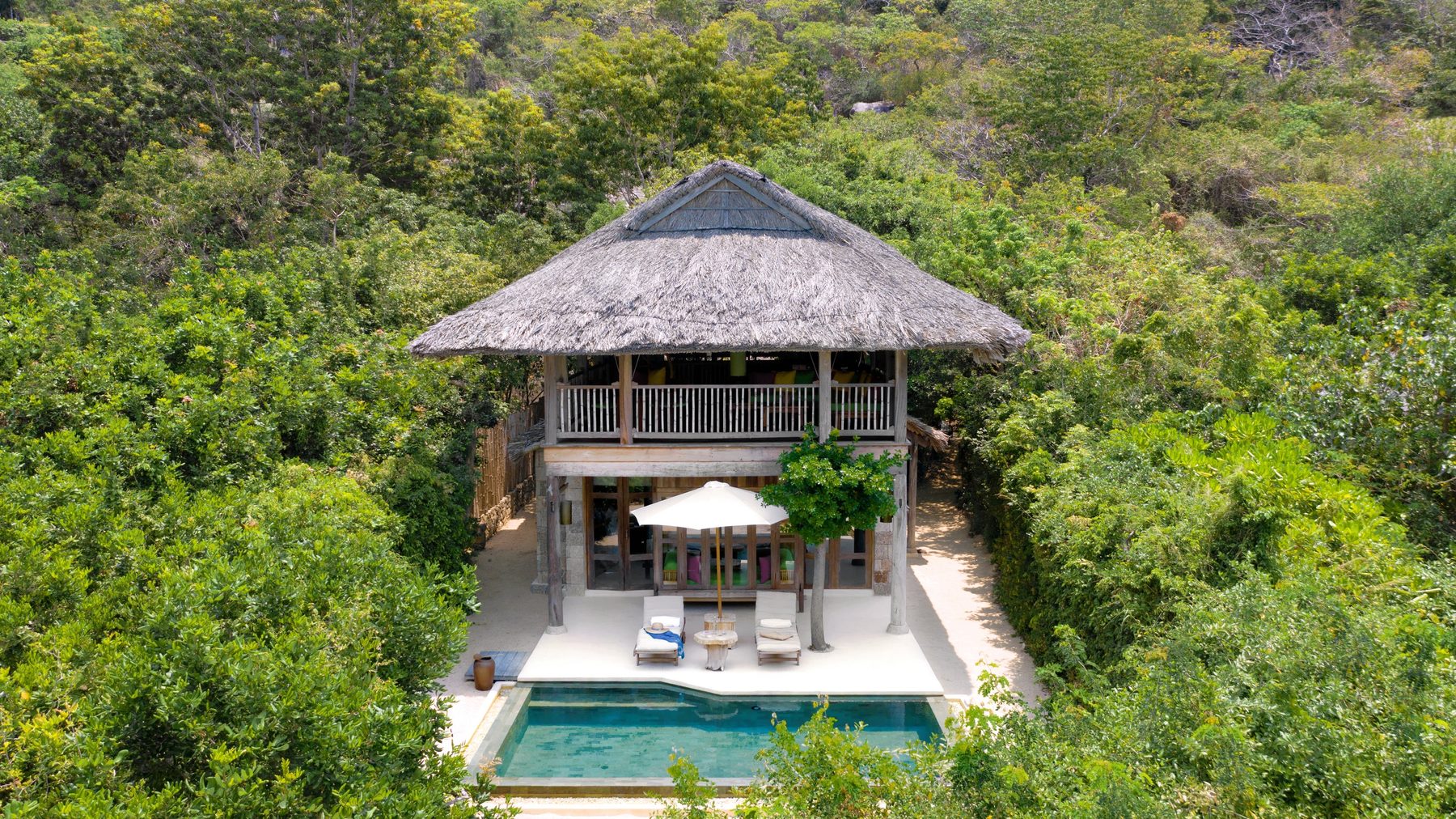 Six Senses Ninh Van Bay — вилла с бассейном на пляже залива Ниньван