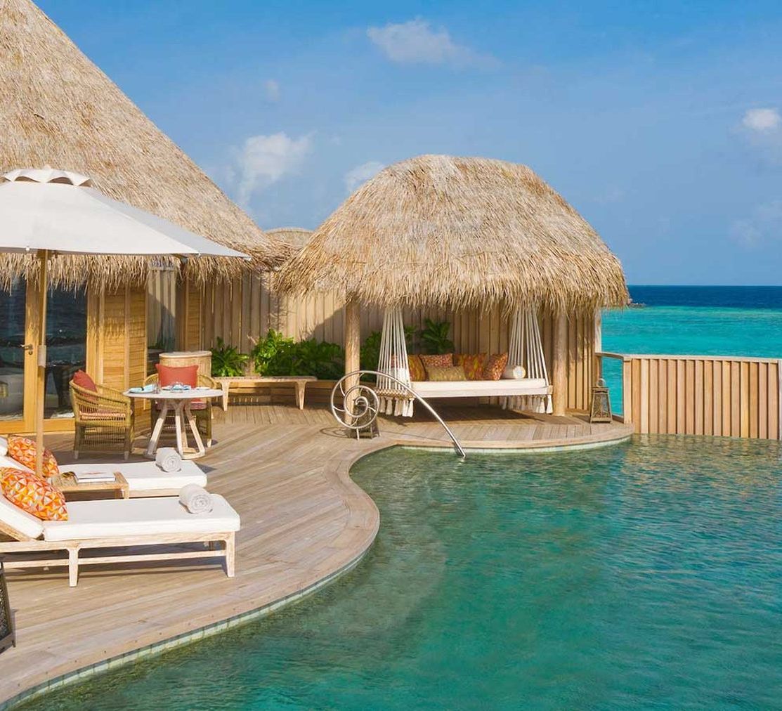 Ocean Residence: бассейн над лагуной