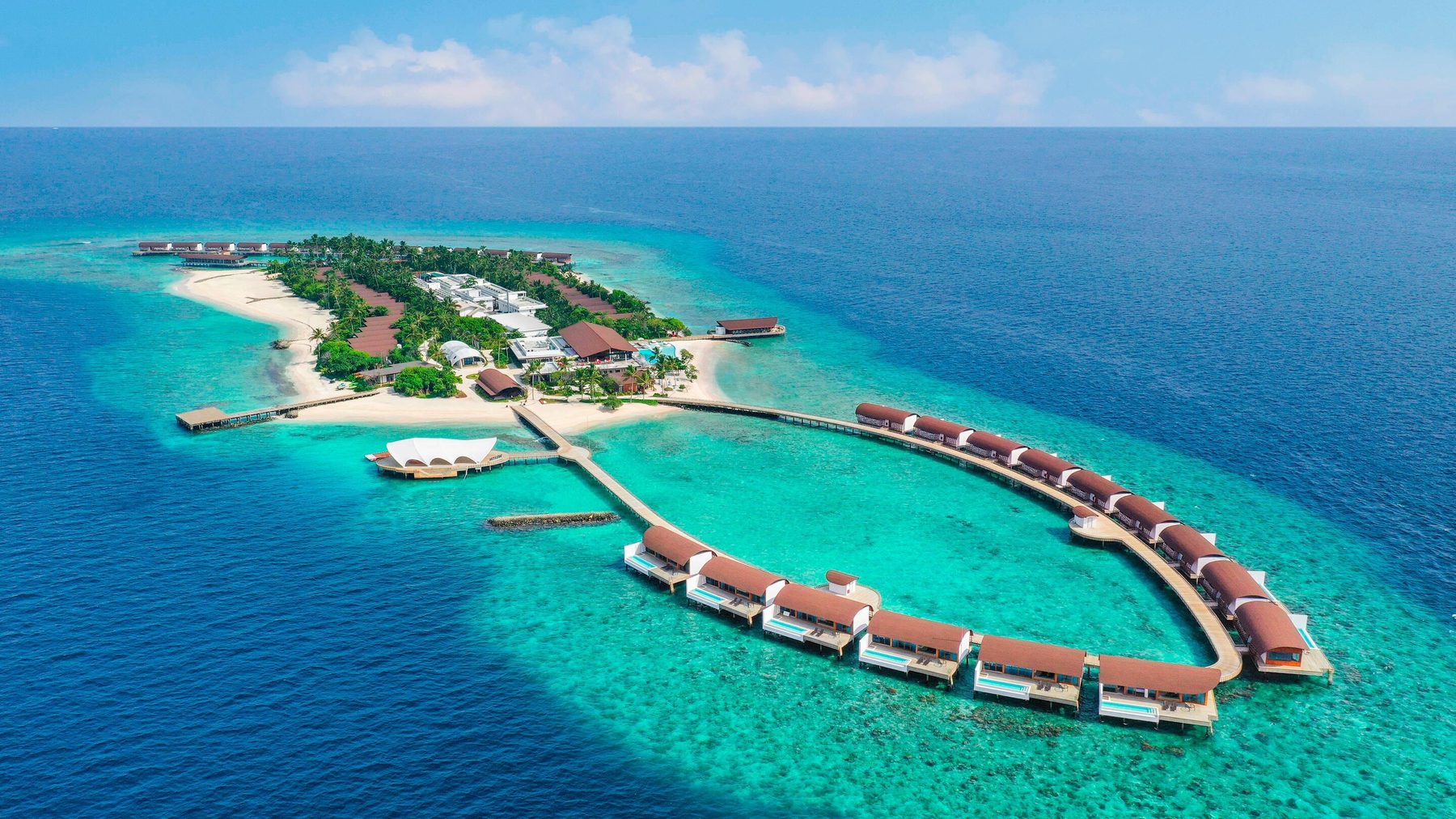 Остров Мириандху с воздуха: The Westin Maldives Miriandhoo Resort, атолл Баа